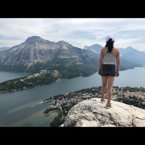 Meet your Posher, Yuri